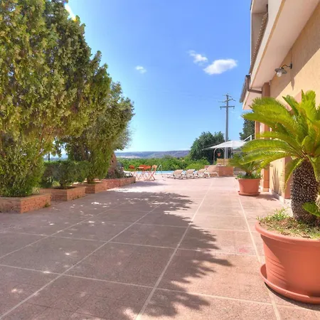 Holiday home Amazing In With Wifi